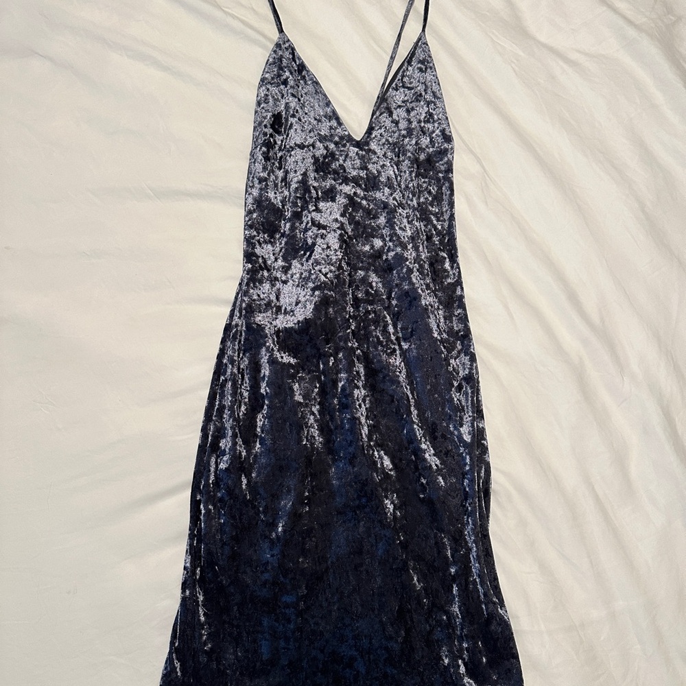 Elegant Velvet Slip Dress - Blue